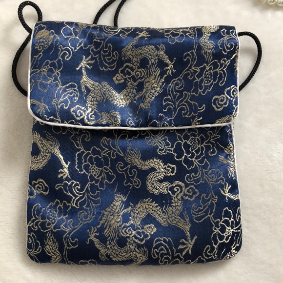 3/$20 | Japanese style print crossbody purse/bag - Picture 2 of 4